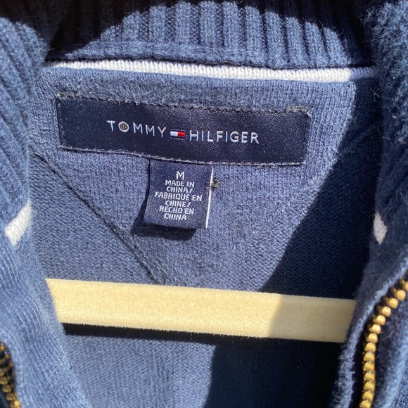 Tommy men’s 1/4 zip - Picture 2 of 2